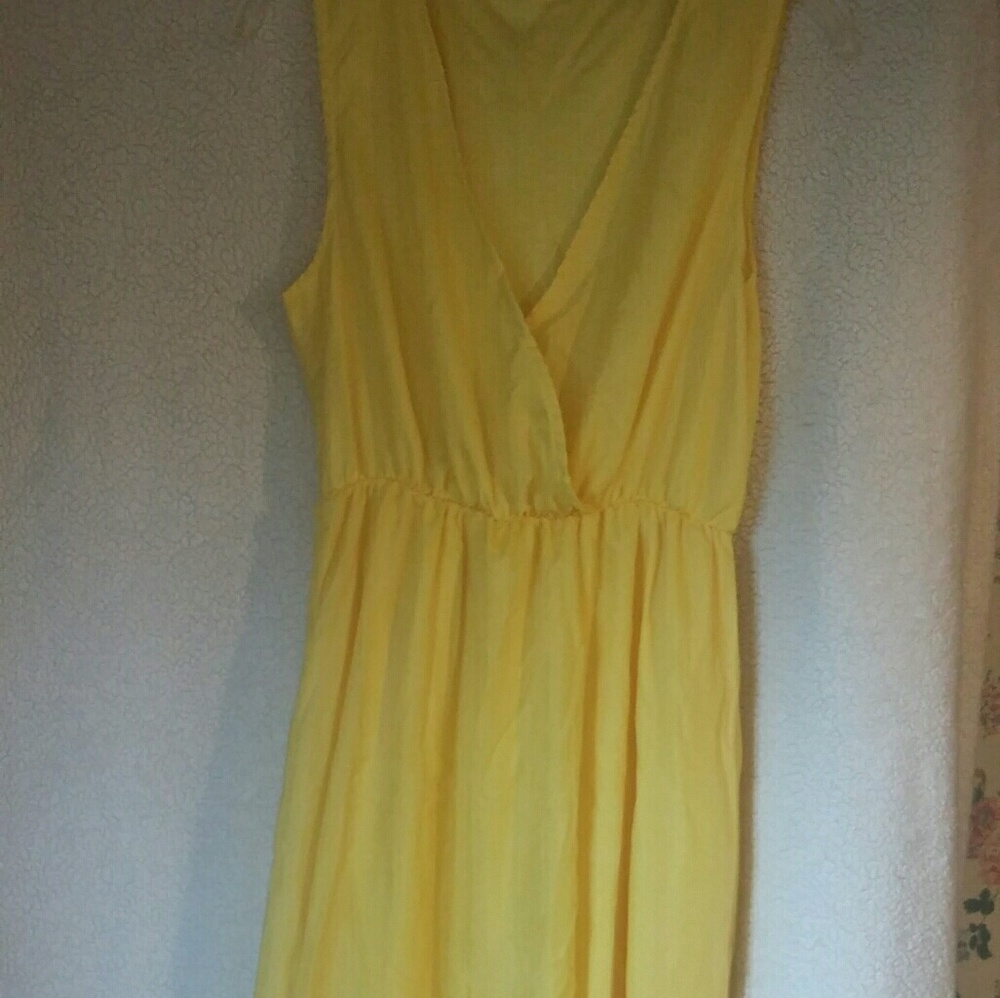 Beautiful Long maxi dress with slit